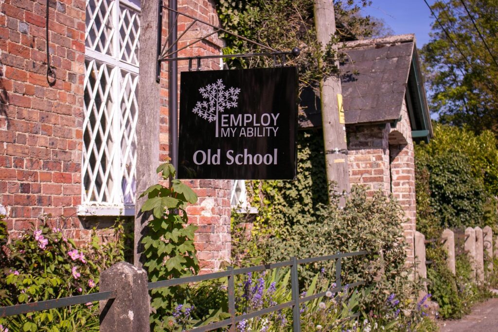 ema school house sign moreton 1024x683